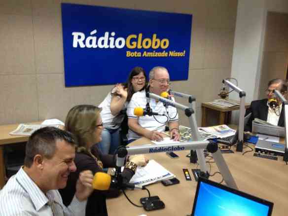 Entrevista na Rádio Globo: alegria contagiante...