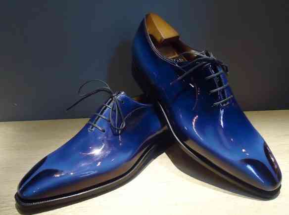 pierre-corthay-shiny-blue-shoes-hand-made-bespoke-parisian-bottelier-shoe-maker-limited-edition-luxury-maison