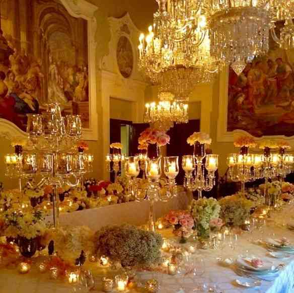 Elegantérrimo este jantar de casamento no inverno florentino...