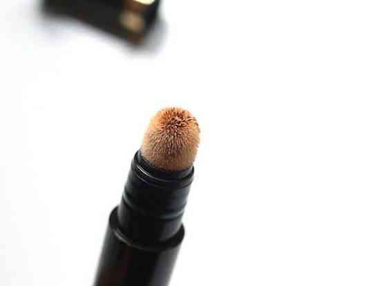 tom-ford-concealing-pen-review-700x525
